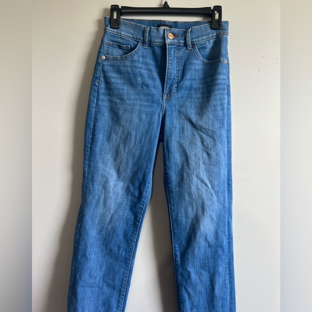 Never Worn Express Straight Jeans